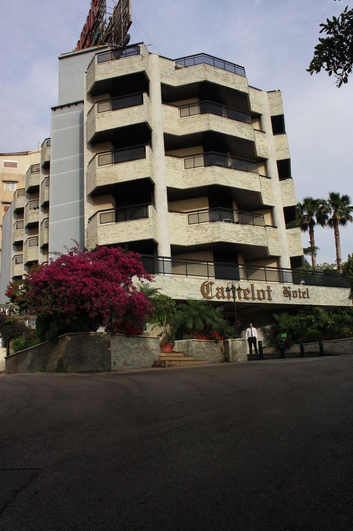 Camelot Hotel Jounieh Bagian luar foto